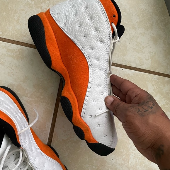 Jordan’s - Picture 2 of 5